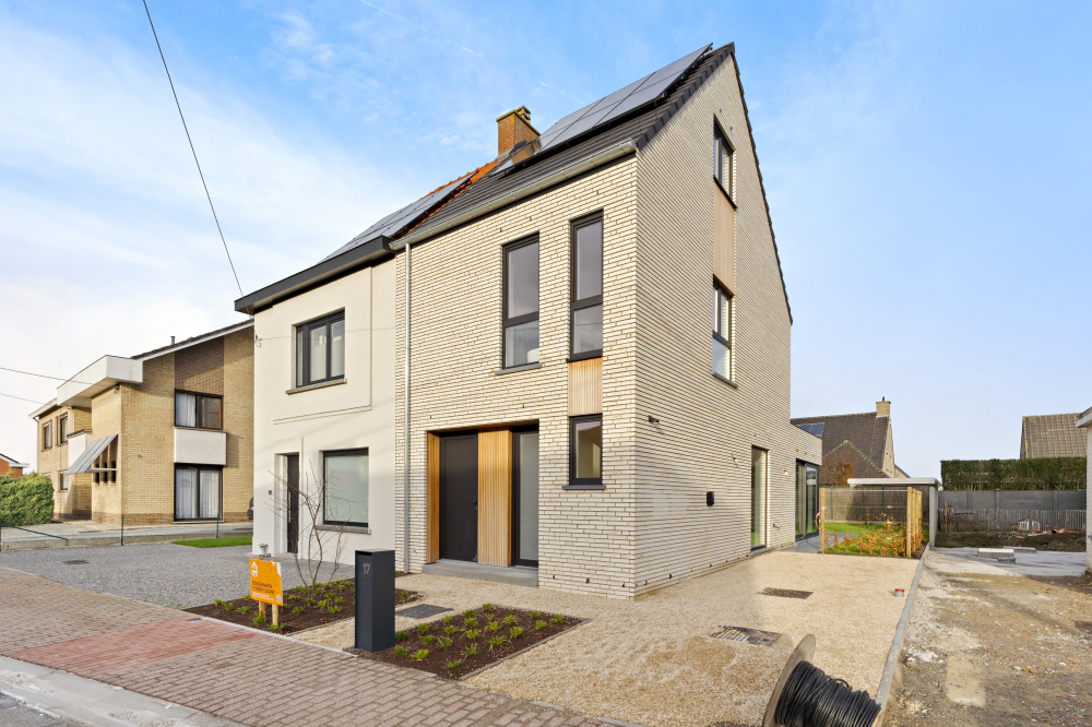 8800 - Roeselare Aardappelhoekstraat 17