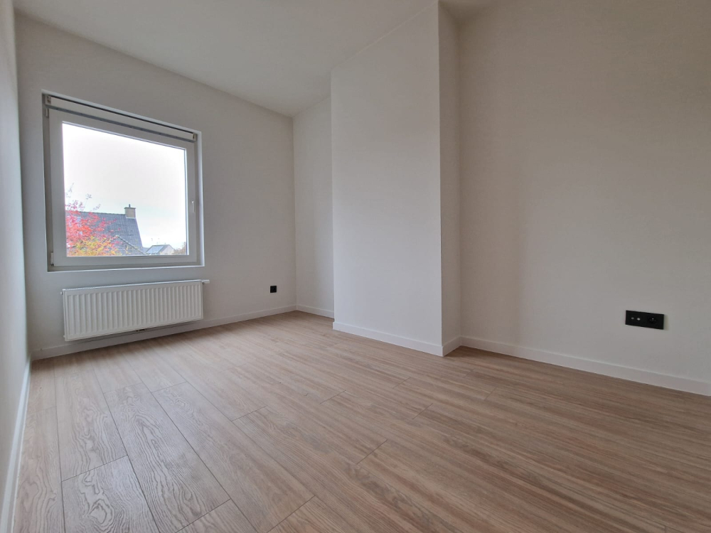 8800  --  Roeselare  --   Aardappelhoekstraat ** VERKOCHT NA 1 WEEK **