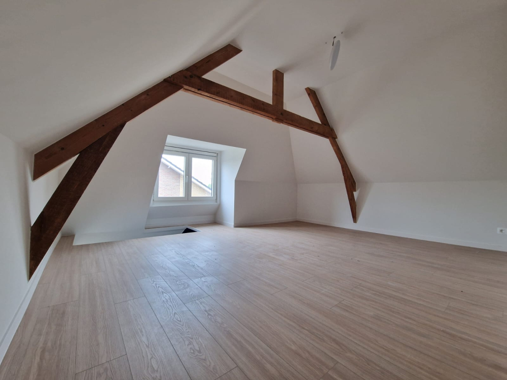 8800  --  Roeselare  --   Aardappelhoekstraat ** VERKOCHT NA 1 WEEK **