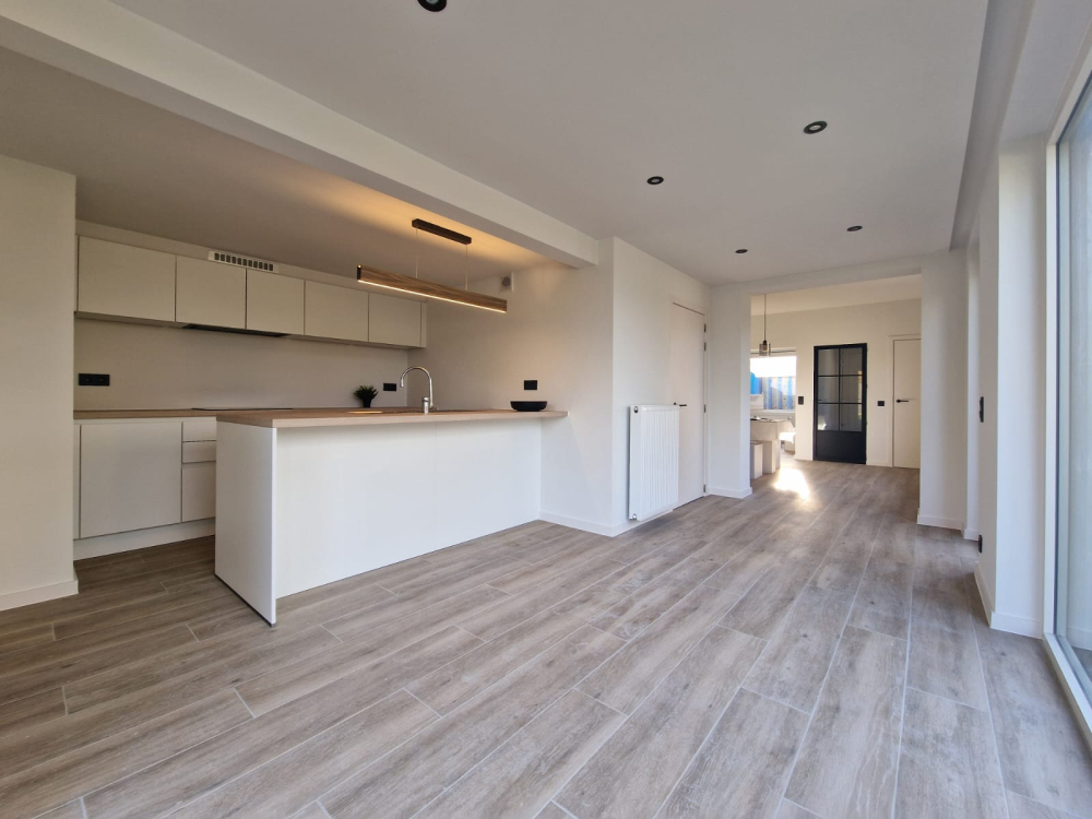 8800  --  Roeselare  --   Aardappelhoekstraat ** VERKOCHT NA 1 WEEK **